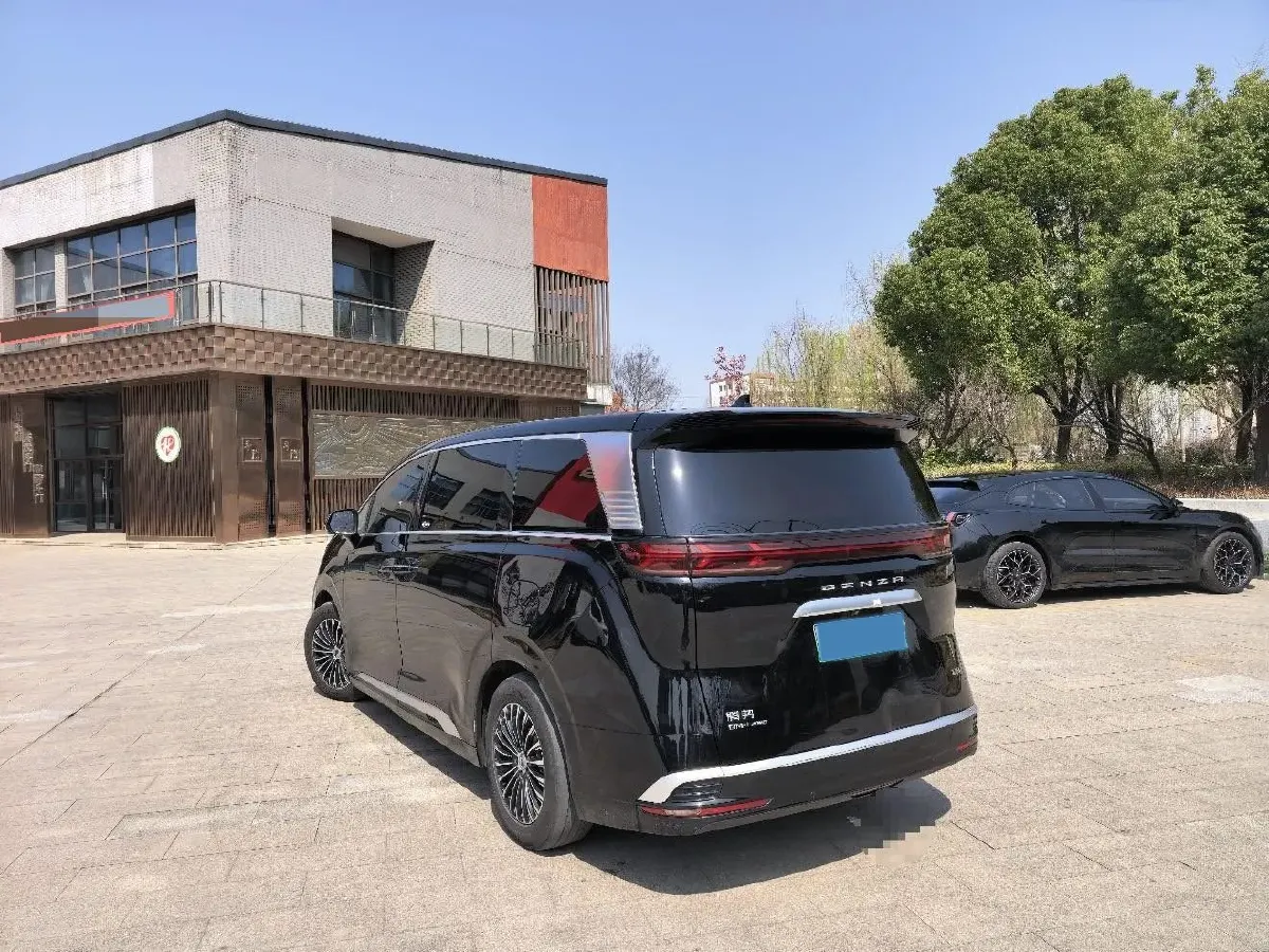 2022 Mercedes-Benz GLC Class 2.0T 197HP L4 9AT,autocango,china used car exporter,china ev exporter,chinese used car exporter,chinese used ev exporter