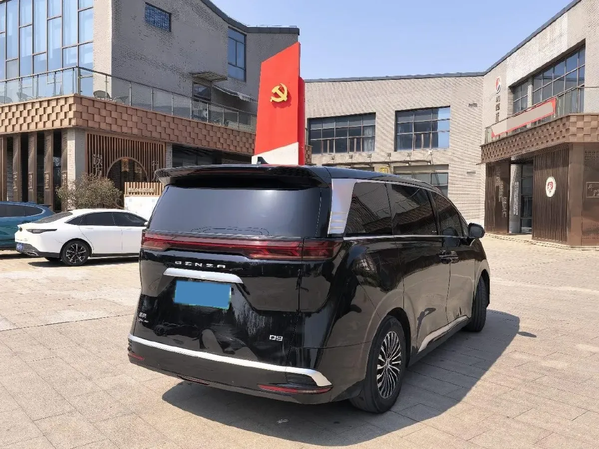 2022 Mercedes-Benz GLC Class 2.0T 197HP L4 9AT,autocango,china used car exporter,china ev exporter,chinese used car exporter,chinese used ev exporter