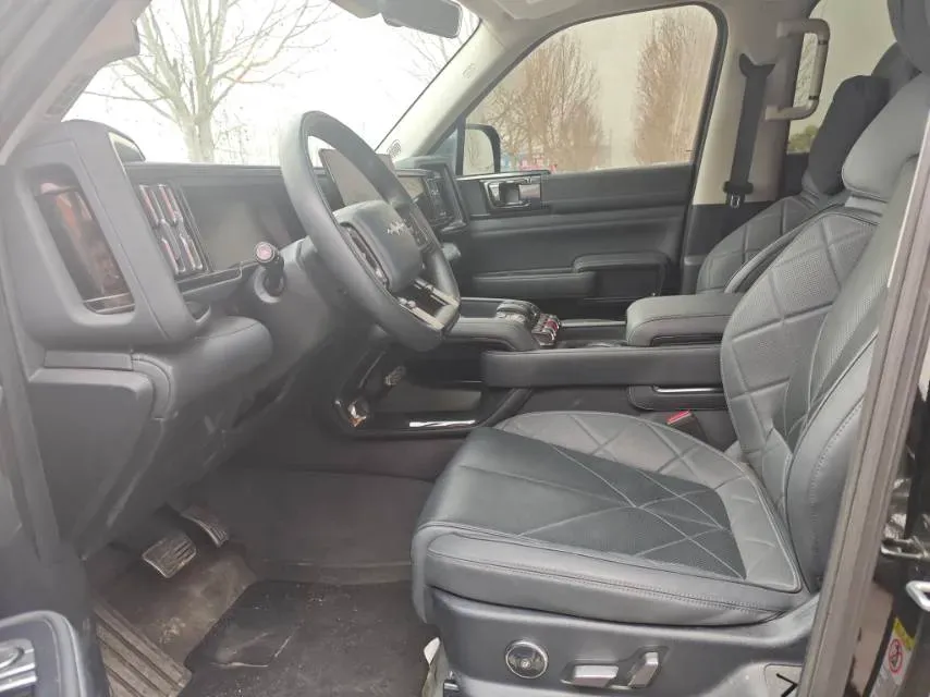 2023 FangChengBao Bao 5 1.5T 194HP L4 E-CVT PHEV 31.8KWH,autocango,china used car exporter,china ev exporter,chinese used car exporter,chinese used ev exporter