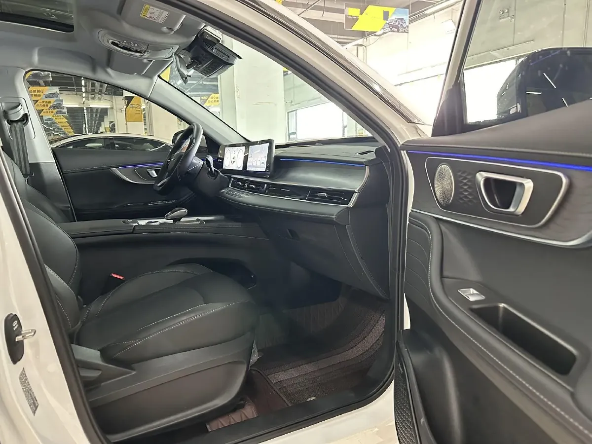 2024 Chery Tiggo 8 PRO 1.6T 197HP L4 7DCT,autocango,china used car exporter,china ev exporter,chinese used car exporter,chinese used ev exporter