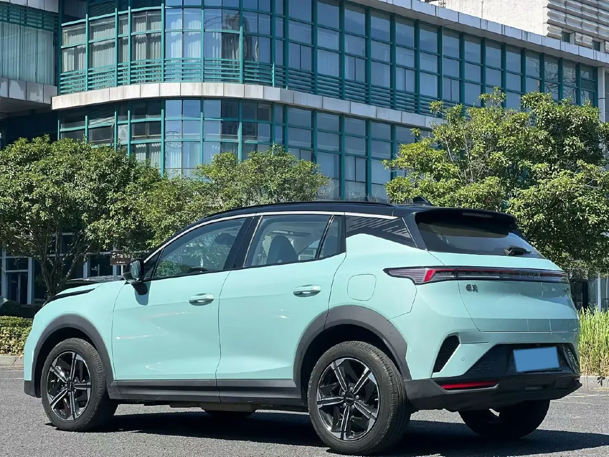 2023 LYNK&CO 06 EM-P 1.5L 120HP L4 3DHT PHEV 19.09KWH,autocango,china used car exporter,china ev exporter,chinese used car exporter,chinese used ev exporter