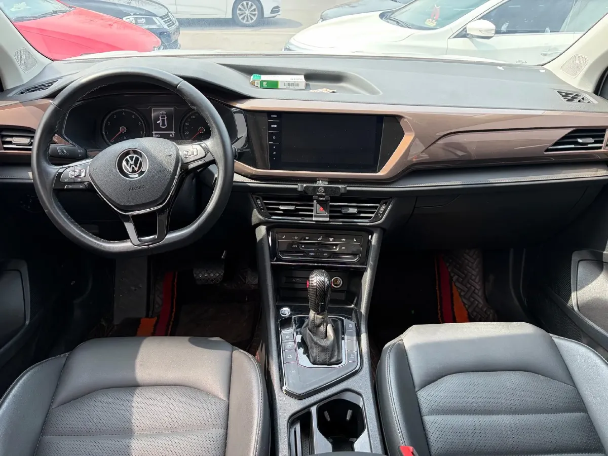 2021 Volkswagen Tharu 1.4T 150HP L4 7DCT,autocango,china used car exporter,china ev exporter,chinese used car exporter,chinese used ev exporter