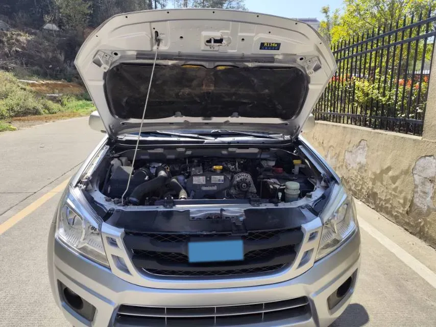 2018 Isuzu Taga 3.0T 131HP L4 5MT,autocango,china used car exporter,china ev exporter,chinese used car exporter,chinese used ev exporter