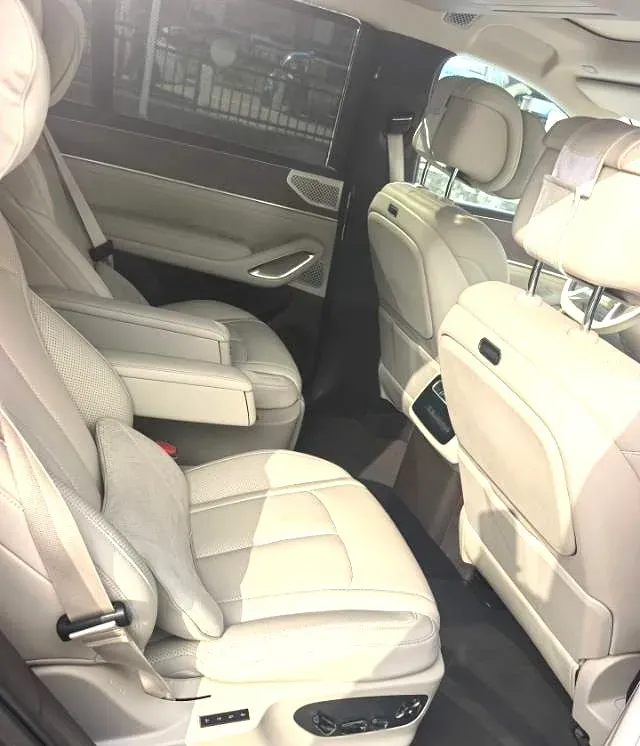 2025 Denza DenzaN9 2.0T 207HP L4 E-CVT PHEV,autocango,china used car exporter,china ev exporter,chinese used car exporter,chinese used ev exporter