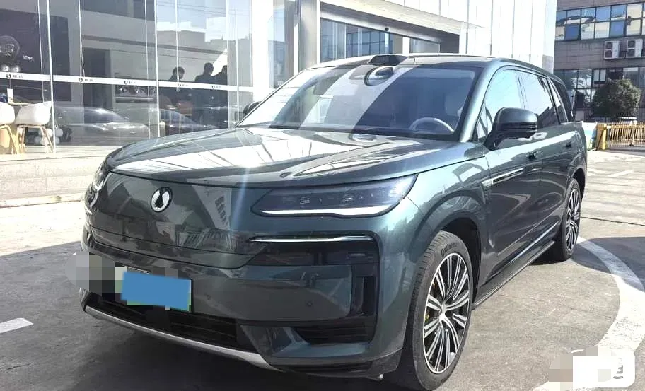 2025 Denza DenzaN9 2.0T 207HP L4 E-CVT PHEV,autocango,china used car exporter,china ev exporter,chinese used car exporter,chinese used ev exporter