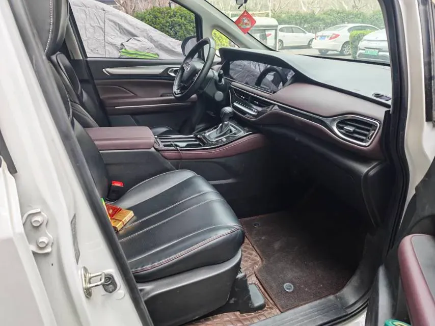 2023 GAC Trumpchi M6 1.5T 177HP L4 7DCT,autocango,china used car exporter,china ev exporter,chinese used car exporter,chinese used ev exporter