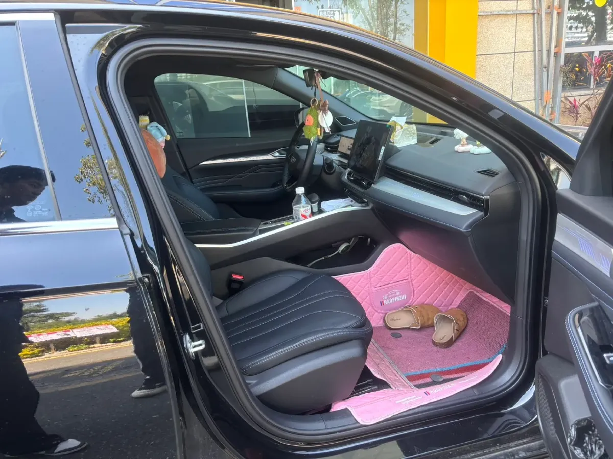 2025 Geely Preface 1.5T 181HP L4 7DCT,autocango,china used car exporter,china ev exporter,chinese used car exporter,chinese used ev exporter