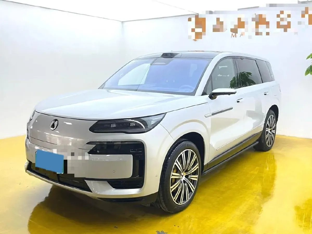 2025 Denza DenzaN9 2.0T 207HP L4 E-CVT PHEV,autocango,china used car exporter,china ev exporter,chinese used car exporter,chinese used ev exporter