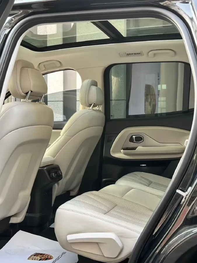 2018 NIO ES8 BEV 70KWH,autocango,china used car exporter,china ev exporter,chinese used car exporter,chinese used ev exporter