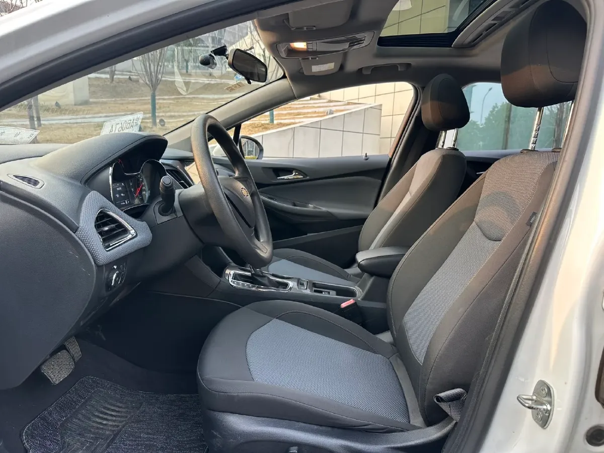 2018 Chevrolet Cruze 1.5L 114HP L4 6AT,autocango,china used car exporter,china ev exporter,chinese used car exporter,chinese used ev exporter