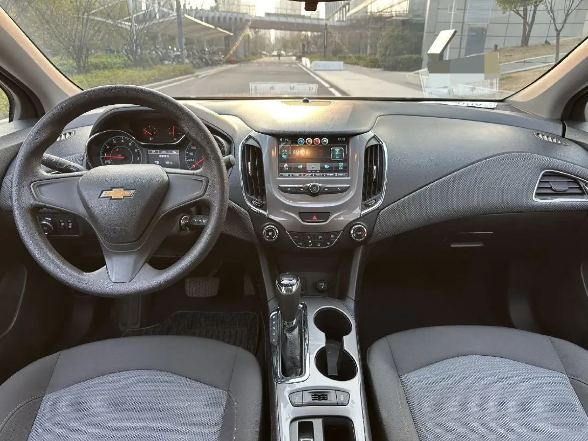 2018 Chevrolet Cruze 1.5L 114HP L4 6AT,autocango,china used car exporter,china ev exporter,chinese used car exporter,chinese used ev exporter