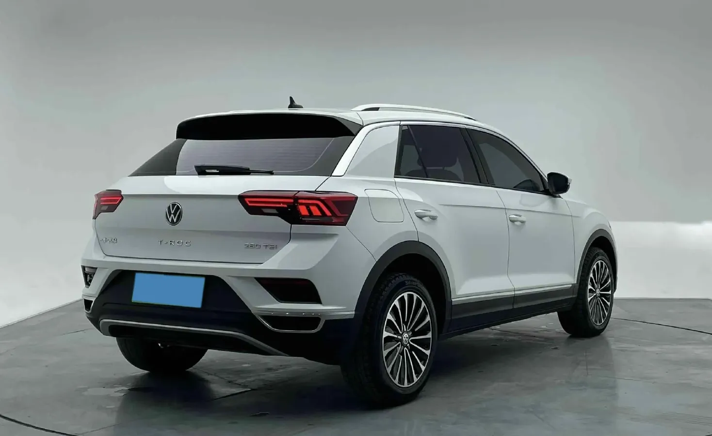 2022 Volkswagen T-Roc 1.4T 150HP L4 7DCT,autocango,china used car exporter,china ev exporter,chinese used car exporter,chinese used ev exporter