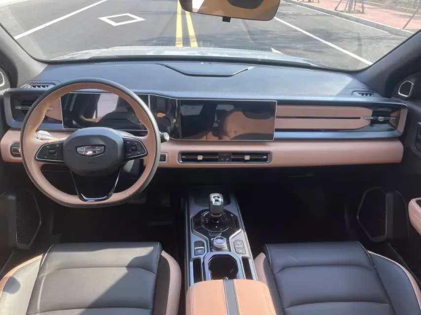 2023 Geely ICON 1.5T 181HP L4 7DCT,autocango,china used car exporter,china ev exporter,chinese used car exporter,chinese used ev exporter