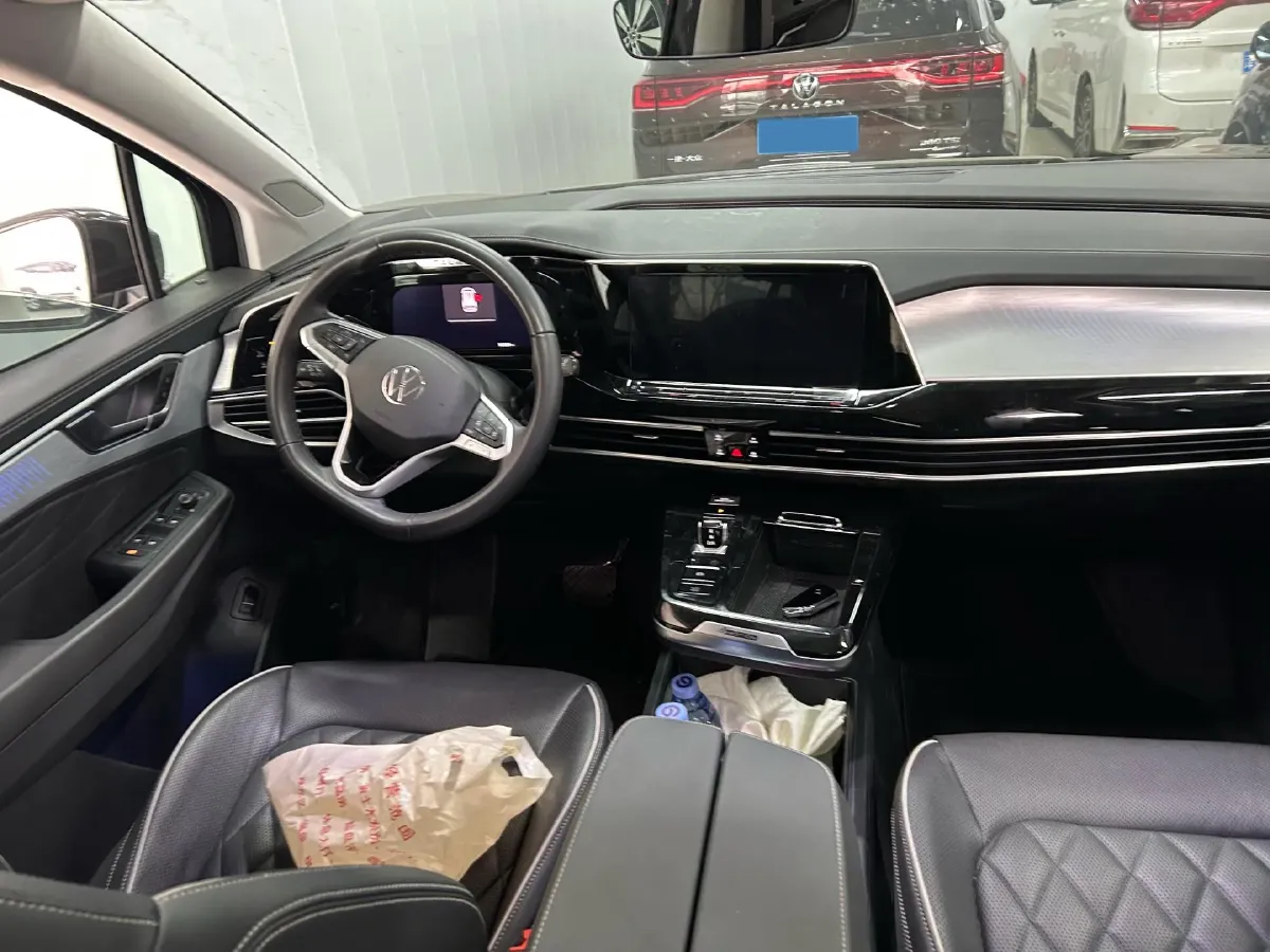 2024 Volkswagen Talagon 2.0T 220HP L4 7DCT,autocango,china used car exporter,china ev exporter,chinese used car exporter,chinese used ev exporter