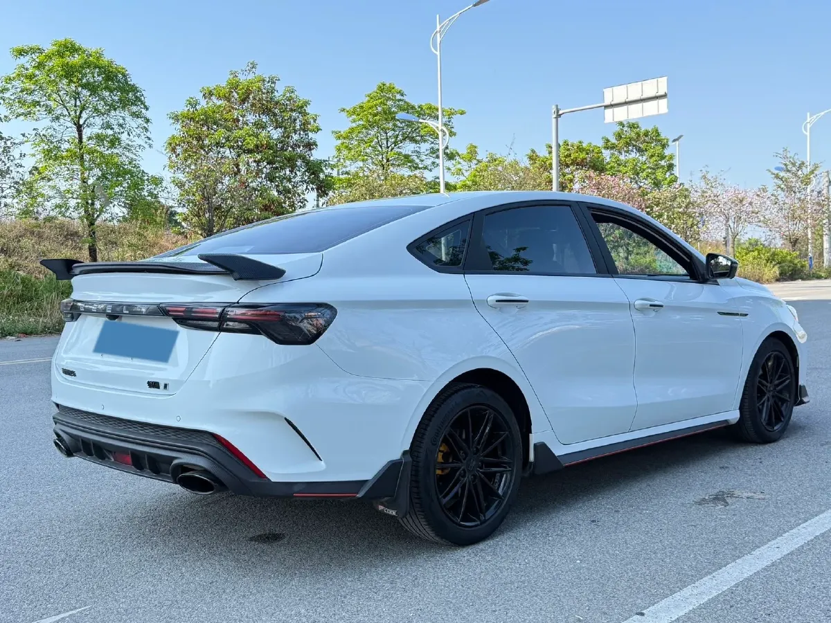 2022 Geely Binray 1.5T 181HP L4 7DCT,autocango,china used car exporter,china ev exporter,chinese used car exporter,chinese used ev exporter