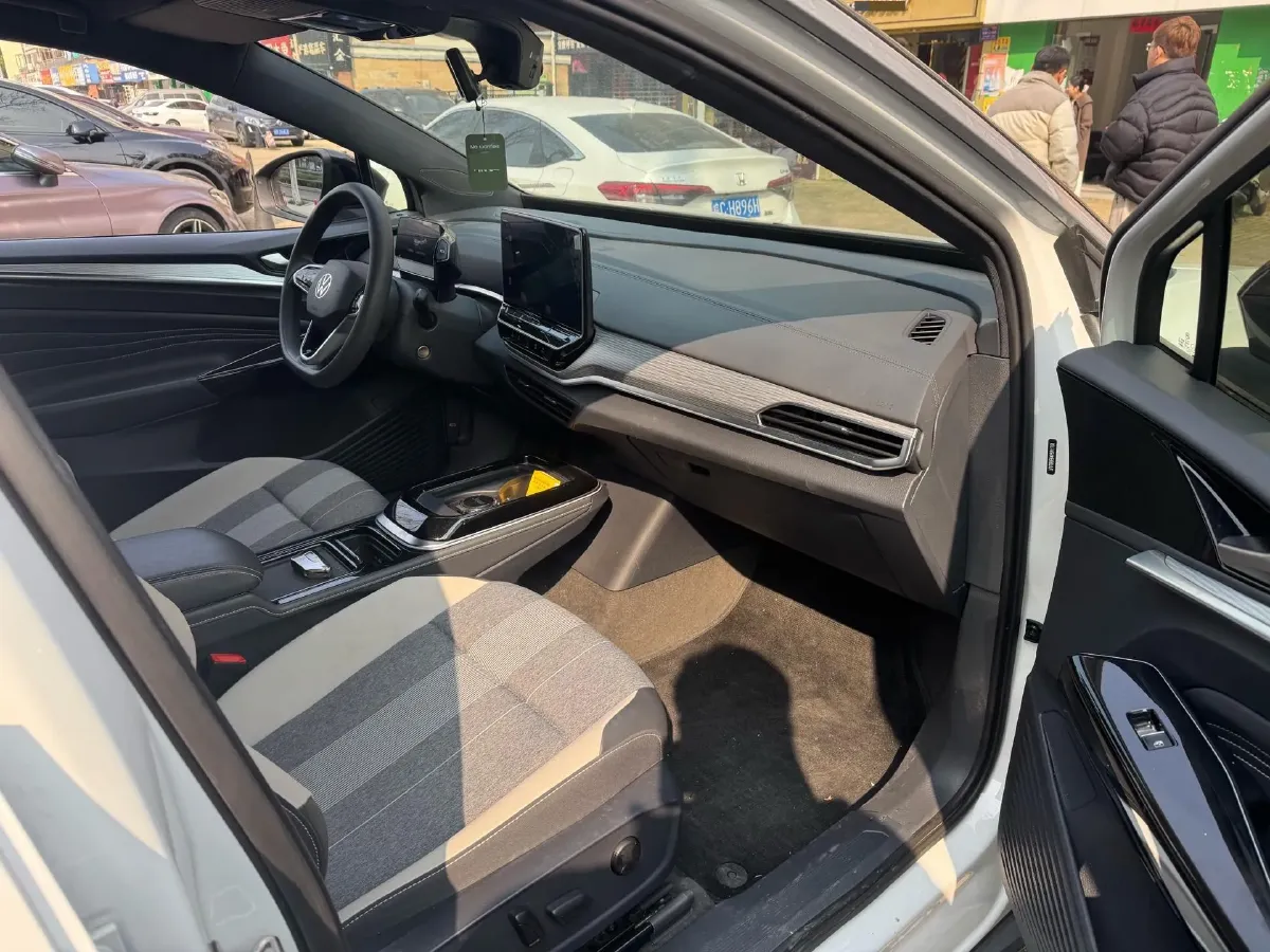 2022 Chevrolet Menlo BEV 61.1KWH,autocango,china used car exporter,china ev exporter,chinese used car exporter,chinese used ev exporter