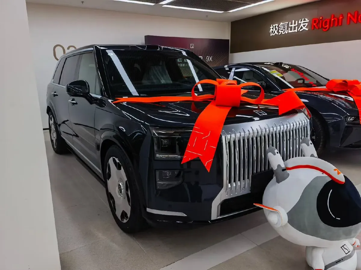 2025 Zeekr 9X 2.0T 279HP L4 1DHT PHEV,autocango,china used car exporter,china ev exporter,chinese used car exporter,chinese used ev exporter