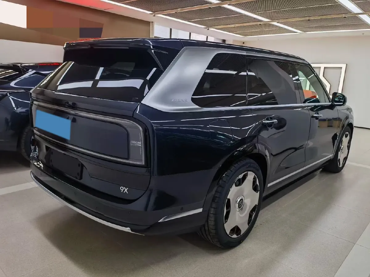 2025 Zeekr 9X 2.0T 279HP L4 1DHT PHEV,autocango,china used car exporter,china ev exporter,chinese used car exporter,chinese used ev exporter