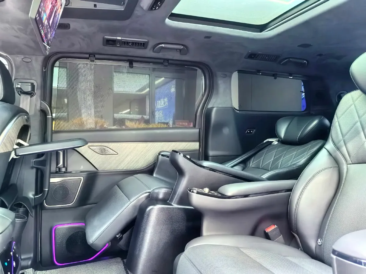 2025 WEY HighMountain 1.5T 170HP L4 4DHT PHEV,autocango,china used car exporter,china ev exporter,chinese used car exporter,chinese used ev exporter