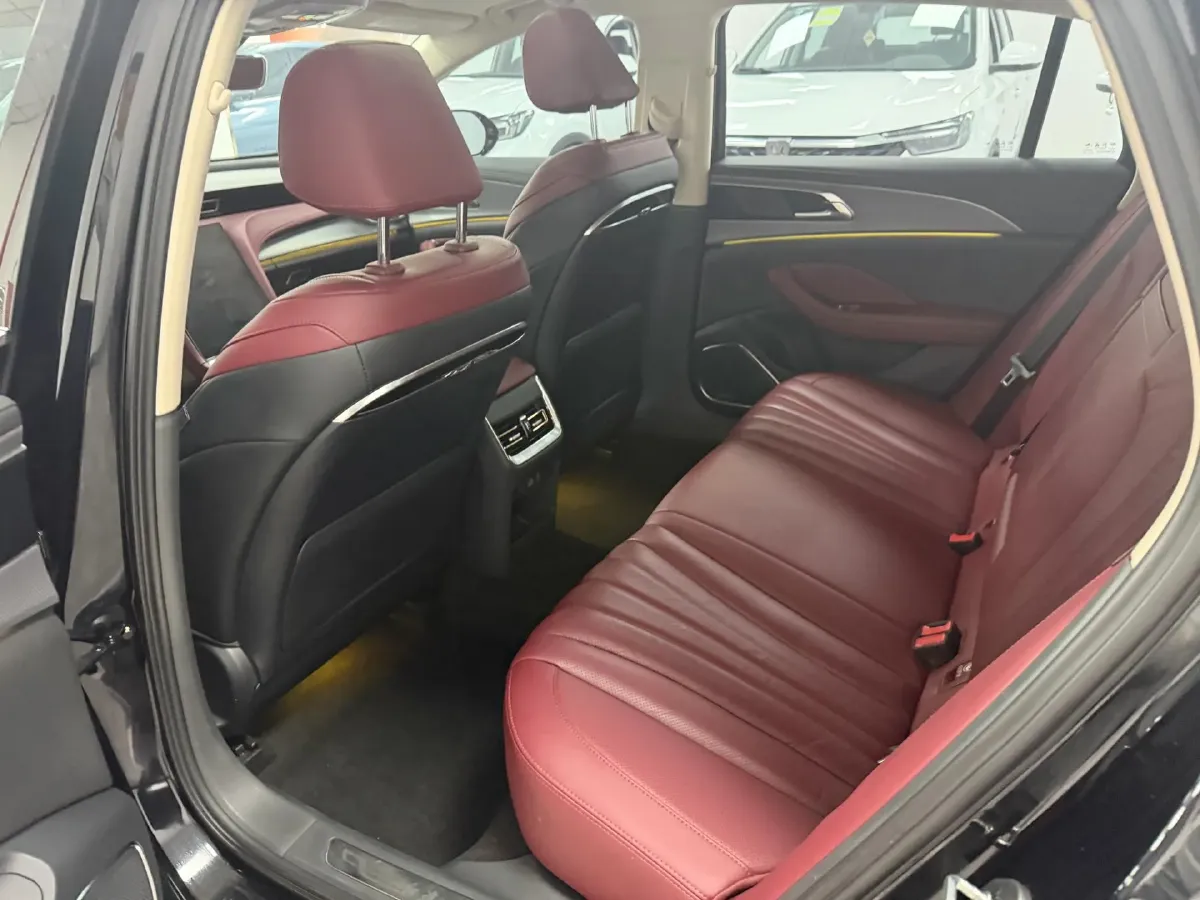 2023 HongQi H5 2.0T 224HP L4 8AT,autocango,china used car exporter,china ev exporter,chinese used car exporter,chinese used ev exporter