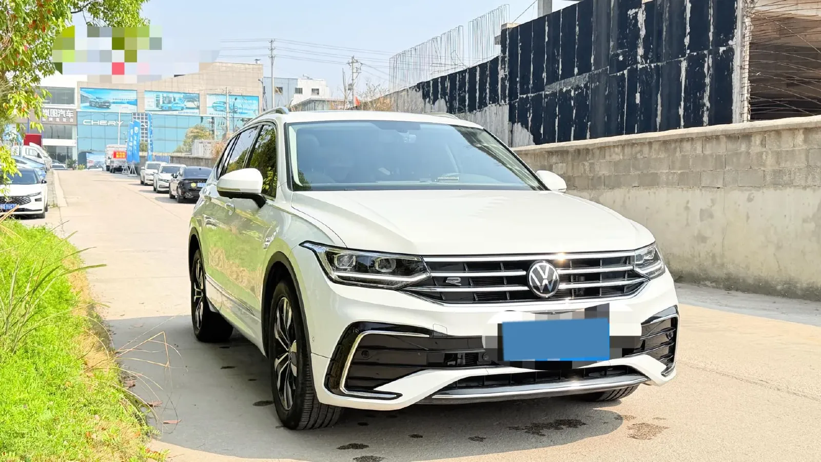 2024 Volkswagen Tiguan L 2.0T 186HP L4 7DCT,autocango,china used car exporter,china ev exporter,chinese used car exporter,chinese used ev exporter