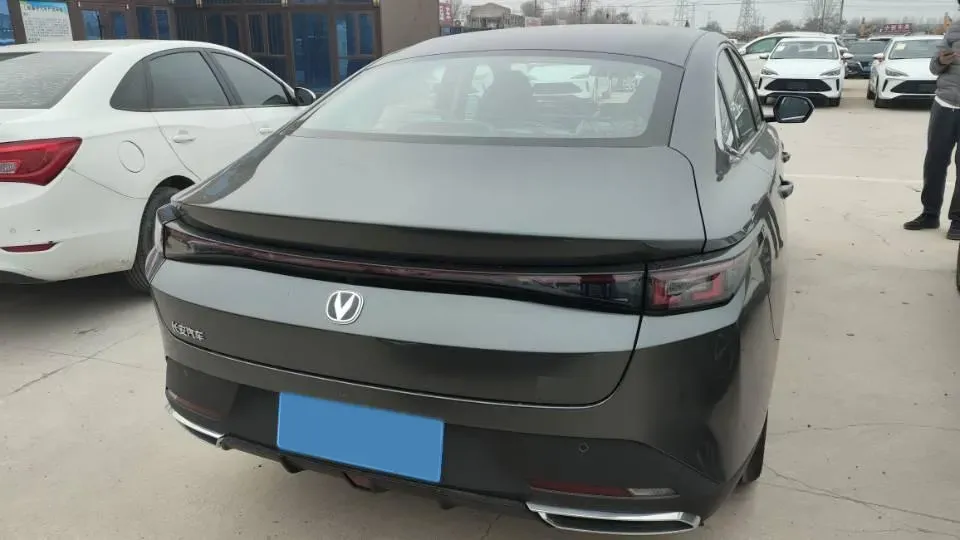2025 ChangAn Eado 1.5T 192HP L4 7DCT,autocango,china used car exporter,china ev exporter,chinese used car exporter,chinese used ev exporter