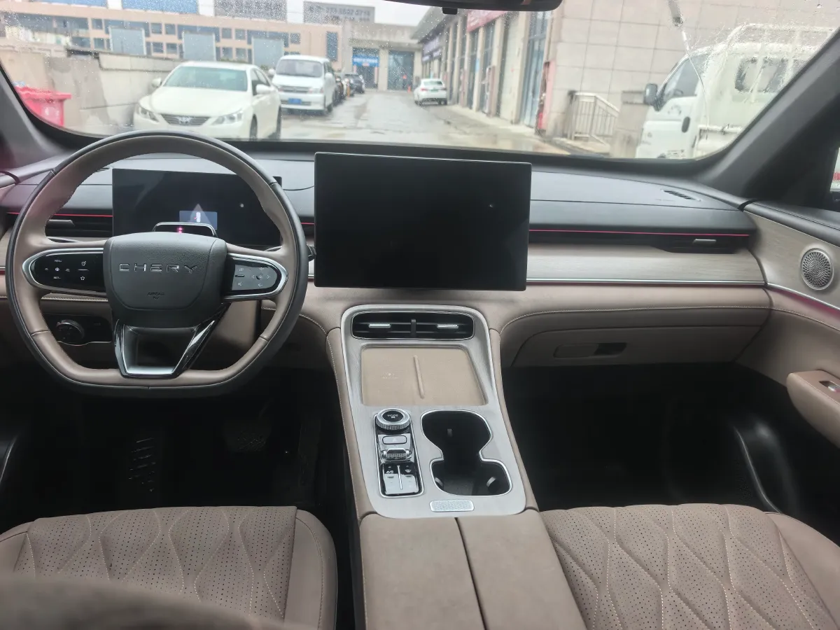2025 Chery Tiggo 8 Plus 1.6T 197HP L4 7DCT,autocango,china used car exporter,china ev exporter,chinese used car exporter,chinese used ev exporter