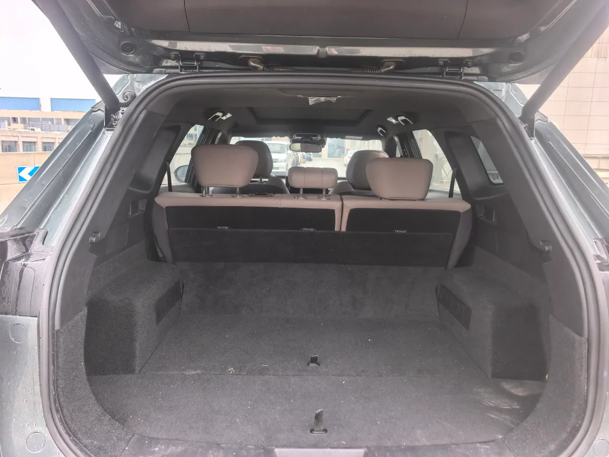 2025 Chery Tiggo 8 Plus 1.6T 197HP L4 7DCT,autocango,china used car exporter,china ev exporter,chinese used car exporter,chinese used ev exporter