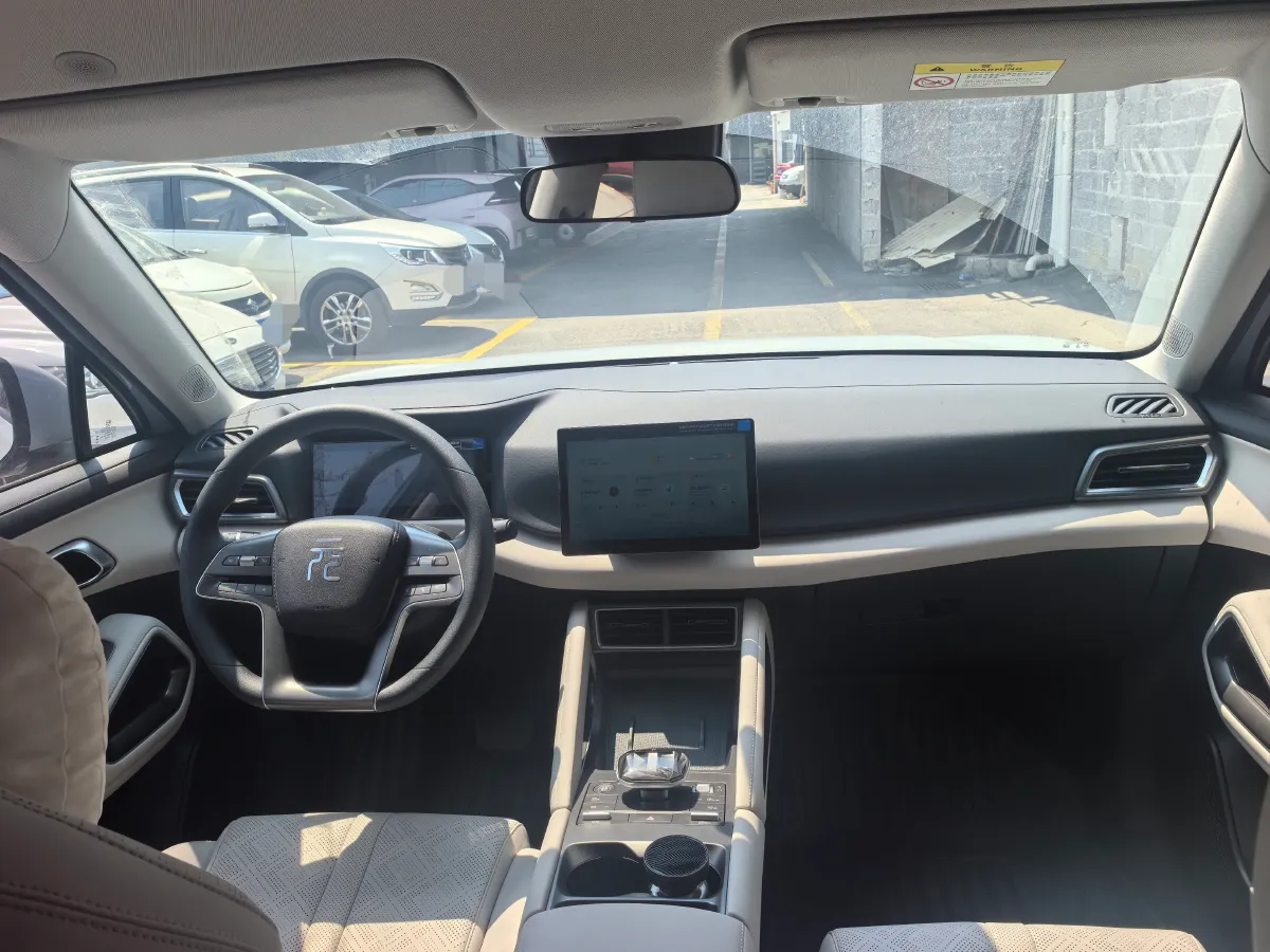 2024 BYD YuanUP BEV 45.12KWH,autocango,china used car exporter,china ev exporter,chinese used car exporter,chinese used ev exporter