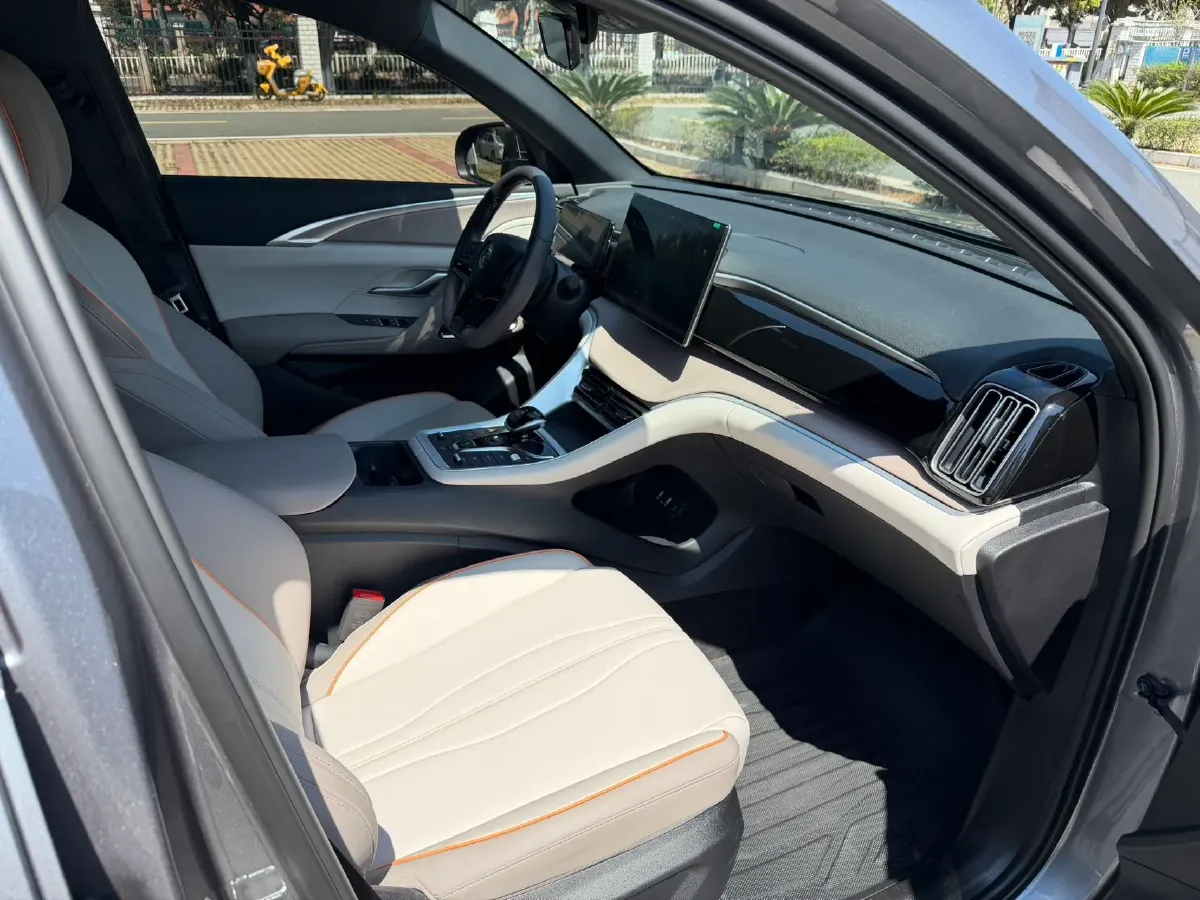 2024 BYD Song Pro 1.5L 110HP L4 E-CVT PHEV 18.3KWH,autocango,china used car exporter,china ev exporter,chinese used car exporter,chinese used ev exporter