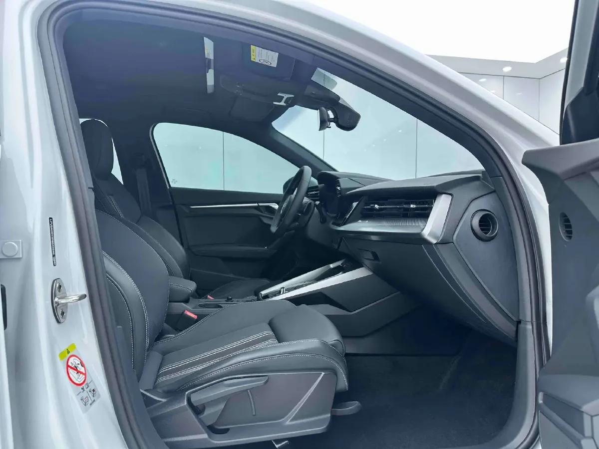 2022 Audi A3 1.4T 150HP L4 7DCT,autocango,china used car exporter,china ev exporter,chinese used car exporter,chinese used ev exporter