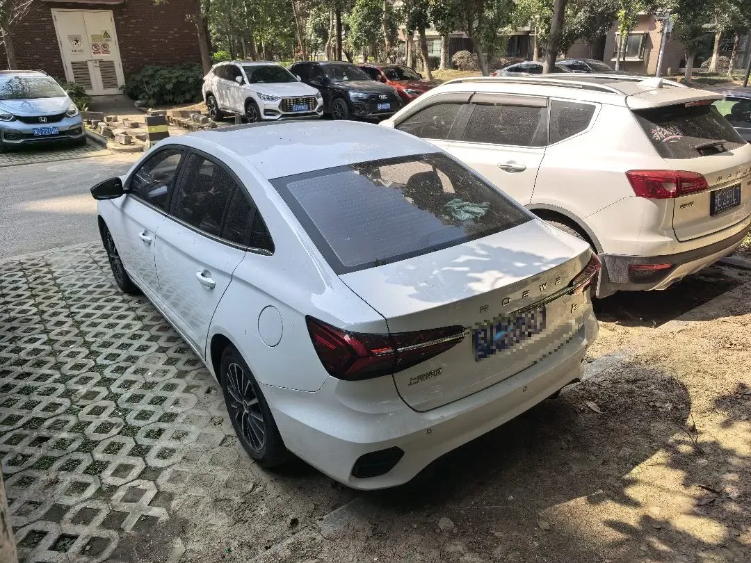 2021 Roewe i5 1.5L 120HP L4 CVT,autocango,china used car exporter,china ev exporter,chinese used car exporter,chinese used ev exporter