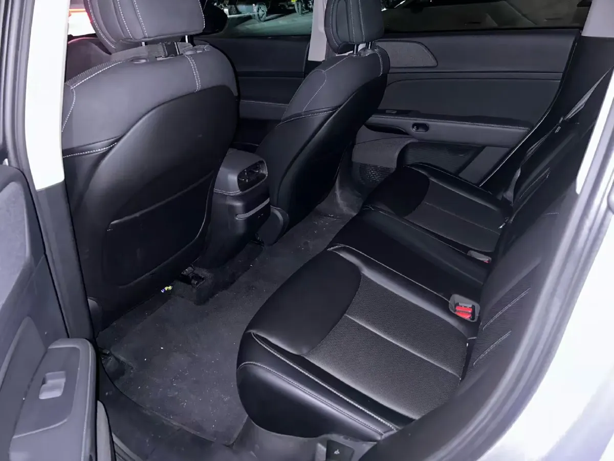 2023 Xpeng G6 BEV 87.5KWH,autocango,china used car exporter,china ev exporter,chinese used car exporter,chinese used ev exporter