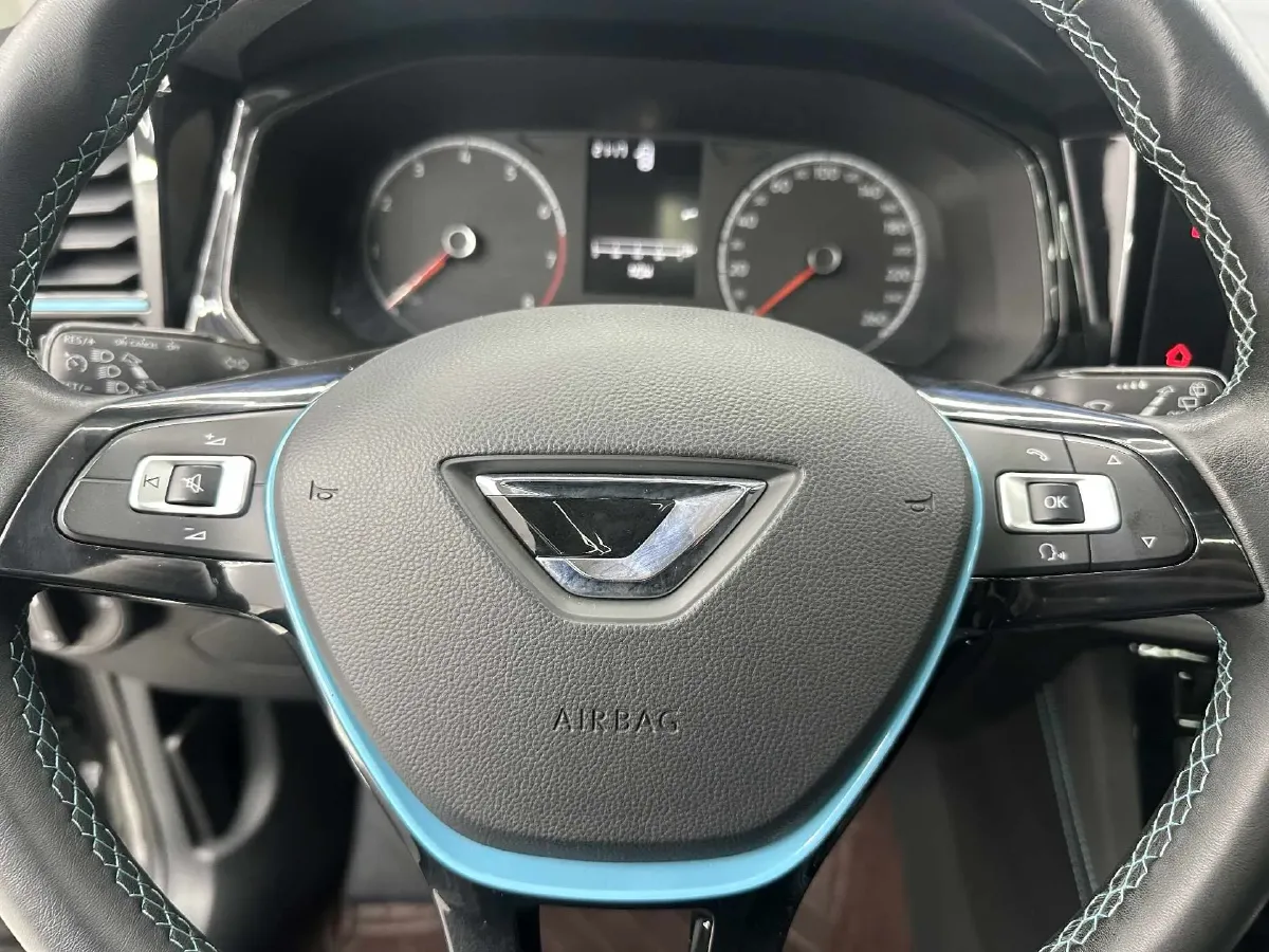 2022 Jetta VS5 1.4T 150HP L4 6AT,autocango,china used car exporter,china ev exporter,chinese used car exporter,chinese used ev exporter