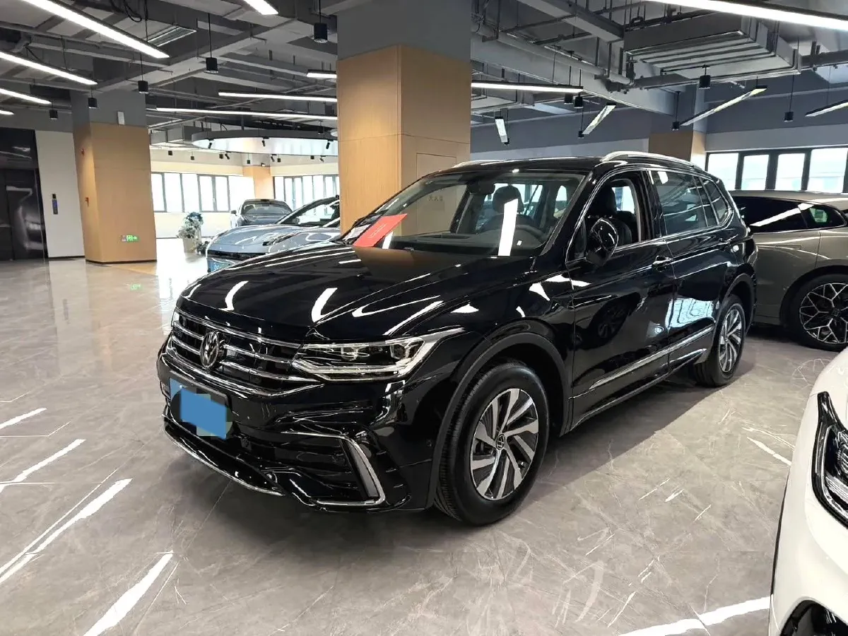 2023 Volkswagen Tiguan L 1.4T 150HP L4 6DCT PHEV 13KWH,autocango,china used car exporter,china ev exporter,chinese used car exporter,chinese used ev exporter