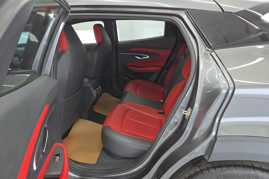 2021 ChangAn UNI-T 1.5T 180HP L4 7DCT,autocango,china used car exporter,china ev exporter,chinese used car exporter,chinese used ev exporter