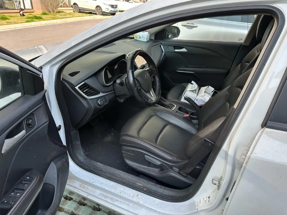 2019 Chevrolet Monza 1.0T 125HP L3 6DCT,autocango,china used car exporter,china ev exporter,chinese used car exporter,chinese used ev exporter