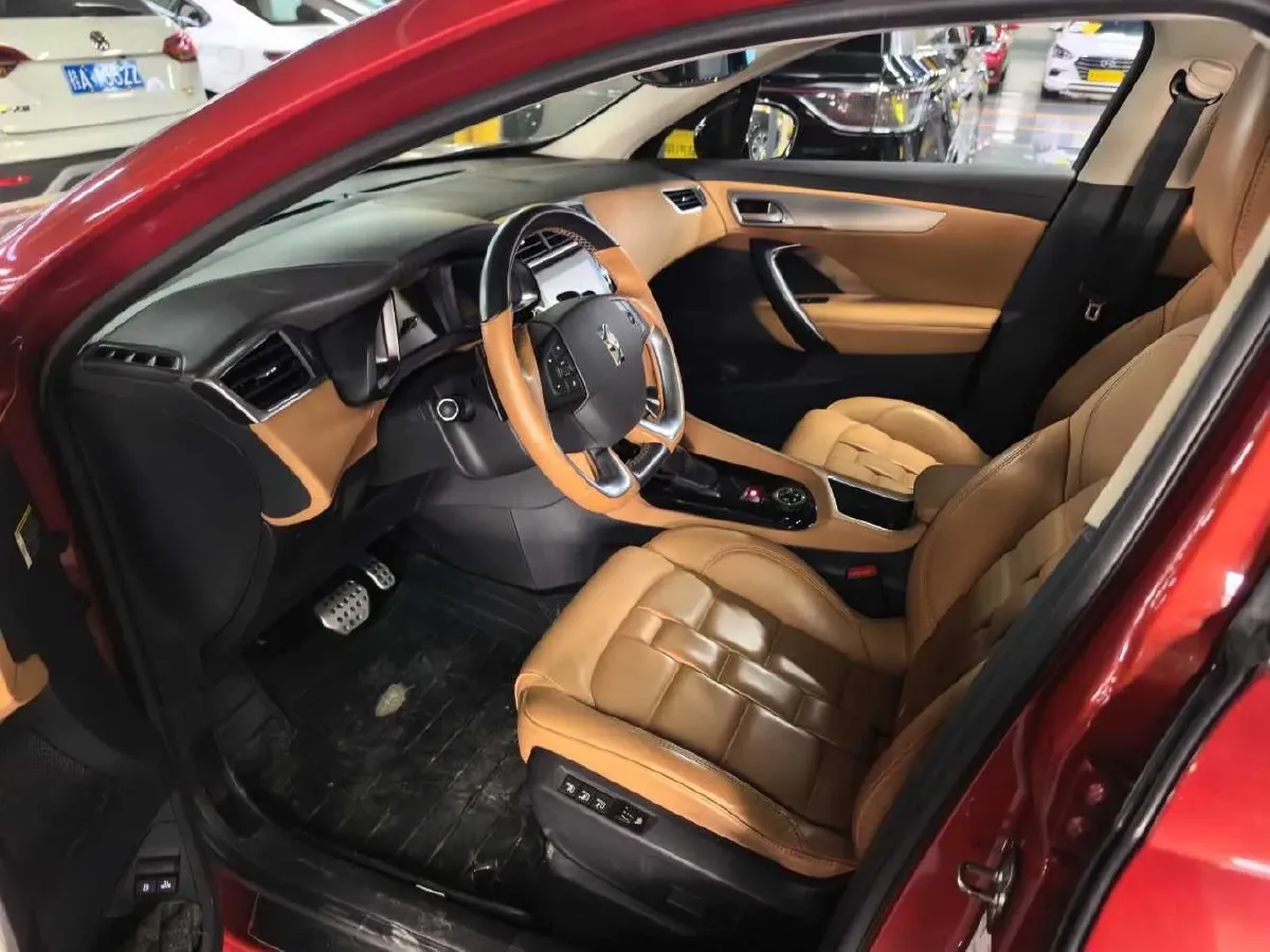 2014 DS 6 1.6T 167HP L4 6AT,autocango,china used car exporter,china ev exporter,chinese used car exporter,chinese used ev exporter