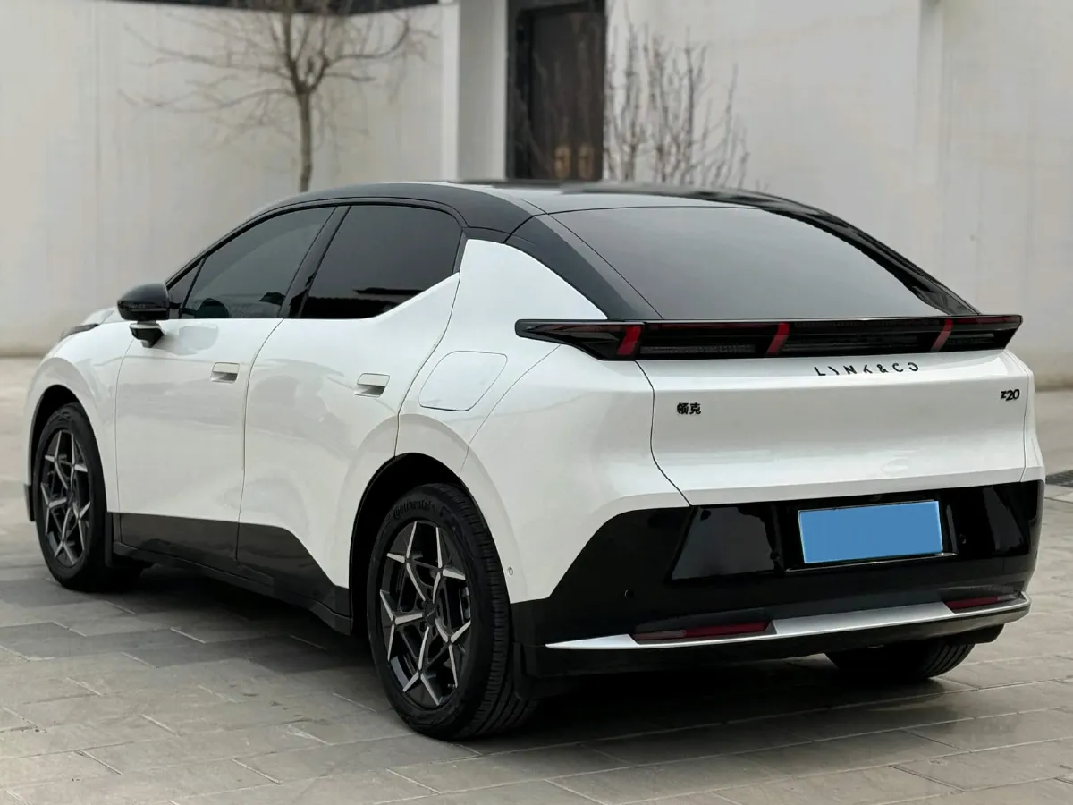 2025 Dongfeng Z9 2.0T 258HP L4 8AT,autocango,china used car exporter,china ev exporter,chinese used car exporter,chinese used ev exporter
