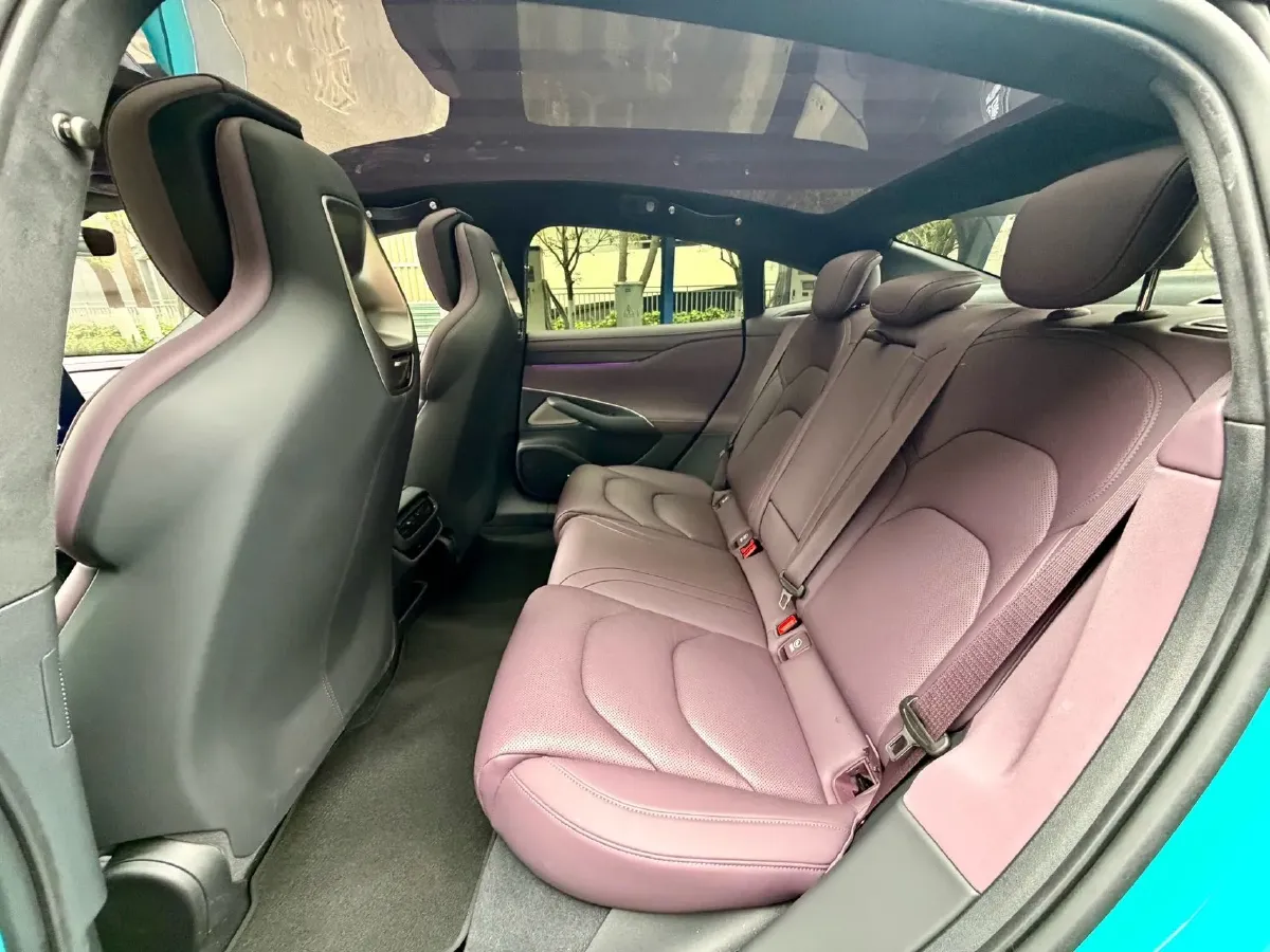 2024 MI SU7 BEV 101KWH,autocango,china used car exporter,china ev exporter,chinese used car exporter,chinese used ev exporter