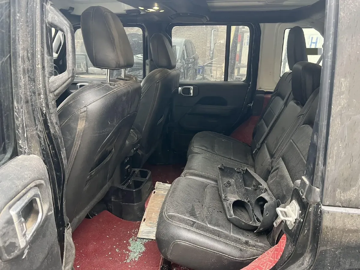 2019 Jeep Wrangler 2.0T 266HP L4 8AT,autocango,china used car exporter,china ev exporter,chinese used car exporter,chinese used ev exporter