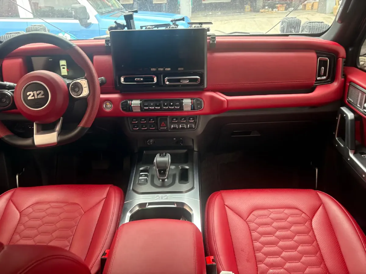 2024 212 212 T01 2.0T 252HP L4 8AT,autocango,china used car exporter,china ev exporter,chinese used car exporter,chinese used ev exporter