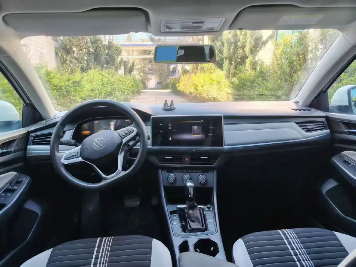 2023 Volkswagen Bora 1.2T 116HP L4 7DCT,autocango,china used car exporter,china ev exporter,chinese used car exporter,chinese used ev exporter