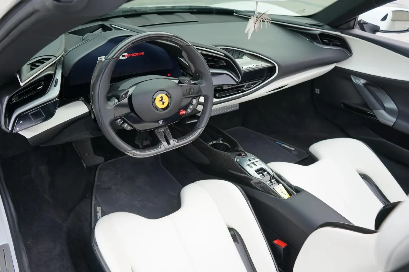 2020 Ferrari SF90 3.9T 781HP V8 8DCT PHEV 7.9KWH,autocango,china used car exporter,china ev exporter,chinese used car exporter,chinese used ev exporter