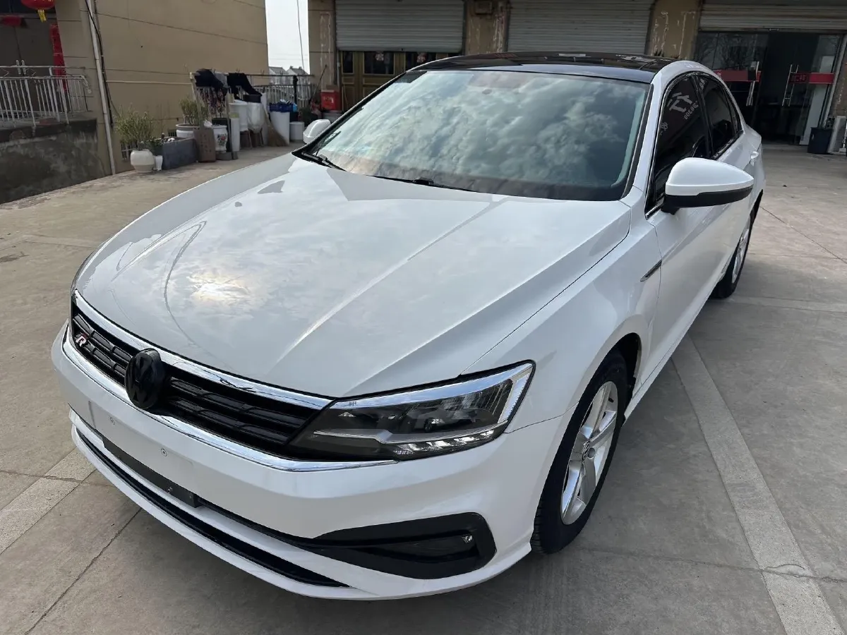 2019 Volkswagen T-Cross 1.4T 150HP L4 7DCT,autocango,china used car exporter,china ev exporter,chinese used car exporter,chinese used ev exporter