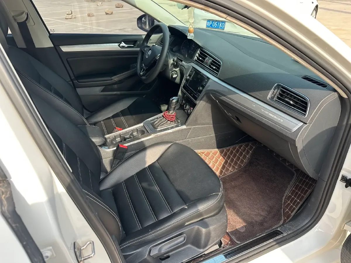 2019 Volkswagen T-Cross 1.4T 150HP L4 7DCT,autocango,china used car exporter,china ev exporter,chinese used car exporter,chinese used ev exporter