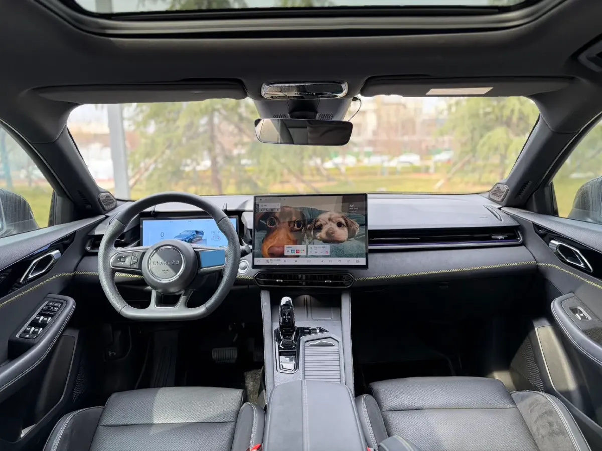 2025 LYNK&CO 03 1.5T 181HP L4 7DCT,autocango,china used car exporter,china ev exporter,chinese used car exporter,chinese used ev exporter