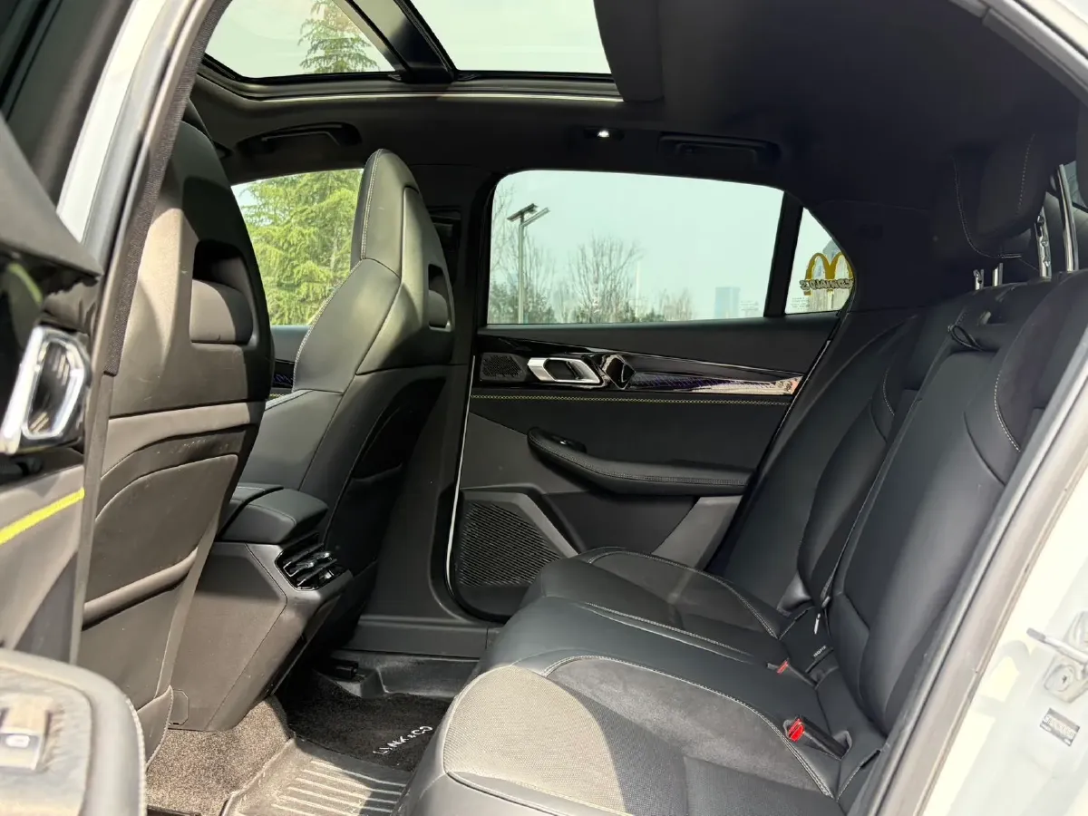 2025 LYNK&CO 03 1.5T 181HP L4 7DCT,autocango,china used car exporter,china ev exporter,chinese used car exporter,chinese used ev exporter