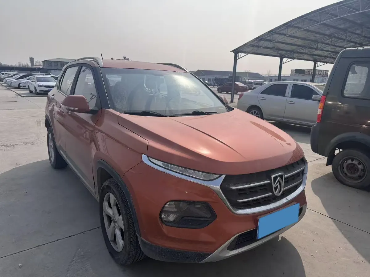 2017 BaoJun 310W 1.5L 105HP L4 6MT,autocango,china used car exporter,china ev exporter,chinese used car exporter,chinese used ev exporter