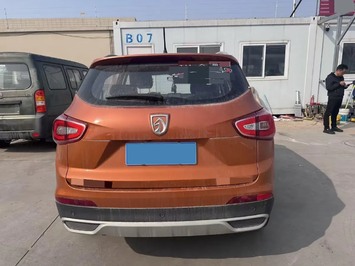 2017 BaoJun 310W 1.5L 105HP L4 6MT,autocango,china used car exporter,china ev exporter,chinese used car exporter,chinese used ev exporter